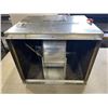 Image 1 : LARGE BUILT IN EXHAUST FAN