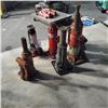 Image 4 : 6 BOTTLE JACKS