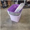 Image 1 : 6 STORAGE TOTES WITH LIDS