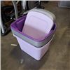 Image 3 : 6 STORAGE TOTES WITH LIDS
