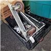 Image 1 : CRATE OF CASTERS