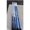 Image 2 : TWO PAIRS OF SKIS