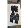Image 2 : 40 NEW PAIRS OF RUBBER DIPPED WORK GLOVES, 4 BUNDLES OF 10