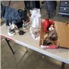 Image 1 : LOT OF MUSICAL XMAS DECOR AND MORE