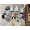 Image 2 : 2 TRAYS OF ASSORTED GEODES AND PRECIOUS STONES