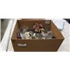 Image 1 : BOX OF ASSORTED GLASSWARE