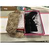 Image 2 : 2 NEW PAIRS OF WOMENS SHOES, SIZE 6.5 AND 7