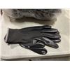Image 2 : 40 NEW PAIRS OF RUBBER DIPPED WORK GLOVES, 4 BUNDLES OF 10