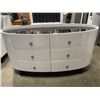 Image 1 : LOWERED GLASSTOP 6 DRAWER DRESSER WITH ISOSCELES TRAPEZOID MIRROR