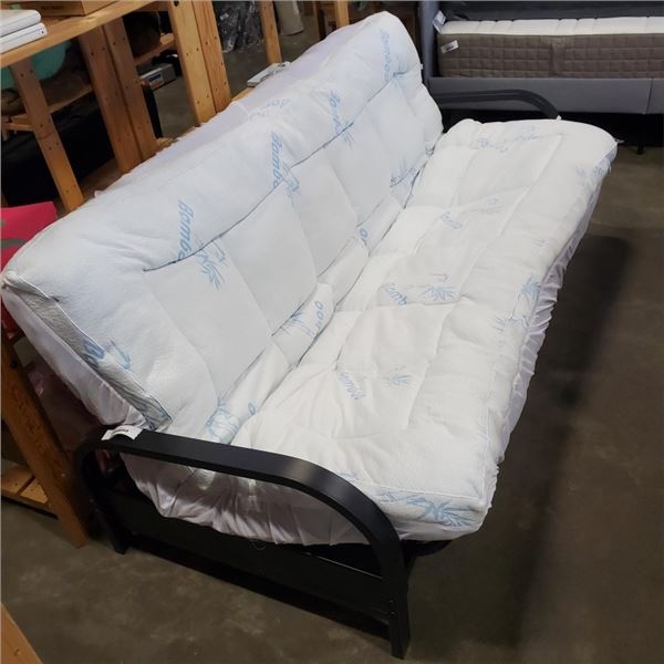 METAL FUTON COUCH/BED