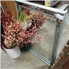 Image 3 : MIRROR AND HOME DECOR/VASE