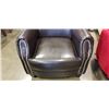 Image 4 : STUDDED BLACK LEATHER CHAIR