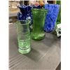Image 2 : LOT OF BLUE AND GREEN GLASS COLLECTIBLES