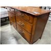 Image 2 : FRENCH PROVINCIAL 6 DRAWER DRESSER WITH MIRROR