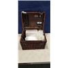 Image 2 : WICKER PICNIC BASKET FOR 4 - GLASS WINEGLASSES, CERAMIC PLATES, CUTLERY, SALT & PEPPER SHAKERS, CORK