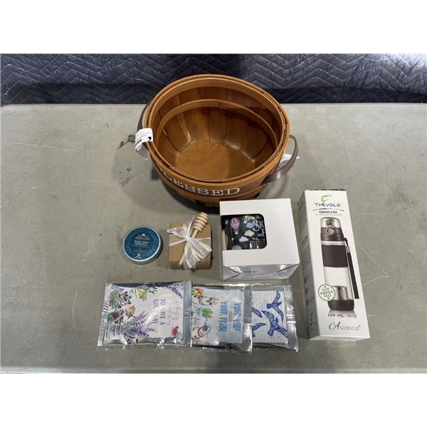 SOMEHWERE OVER THE RAINBOW TEA BASKET - TEAVOLO TRAVEL MUG, 13.5OZ MUG, 3 TEA POSTCARDS, 2OZ TEA & H