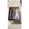 Image 1 : 2 NEW PAIR OF SIZE 9 RUNNERS, LIGHT GREY AND DARK GREY