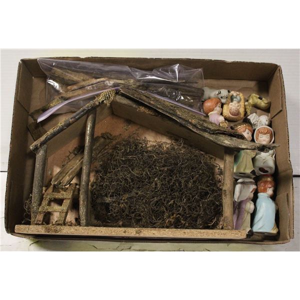 9 PCS NATIVITY & STABLE - ESTATE
