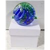 Image 1 : CAITHNESS SCOTLAND GLASS PAPERWEIGHT