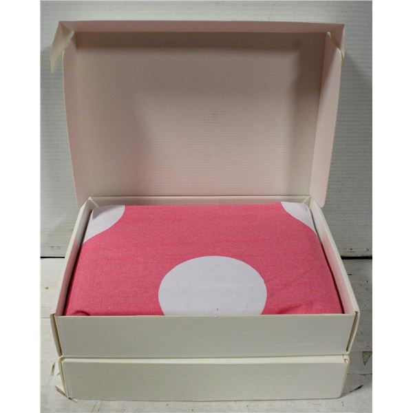 TWO BEANBAGS COVER FOR STUFFED ANIMALS