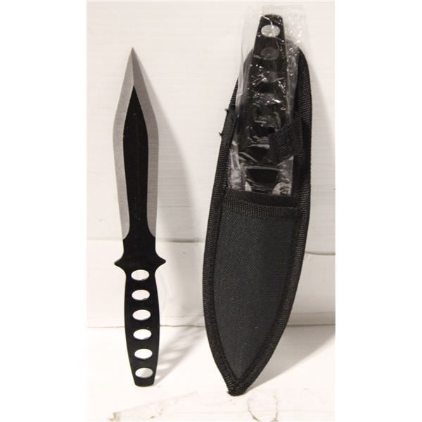 NEW 3 THROWING KNIFES WITH CASE