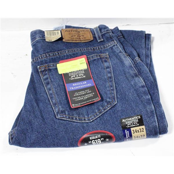 NEW PAIR OF MEN'S LEVI BLUE JEANS