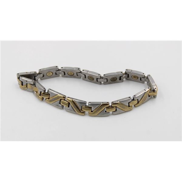 QUALITY SILVER & GOLD TONE MENS MAGNETIC BRACELET