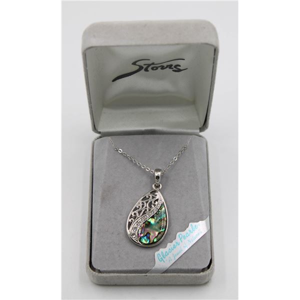 NEW IN CASE STORES GLACIER PEARL NECKLACE