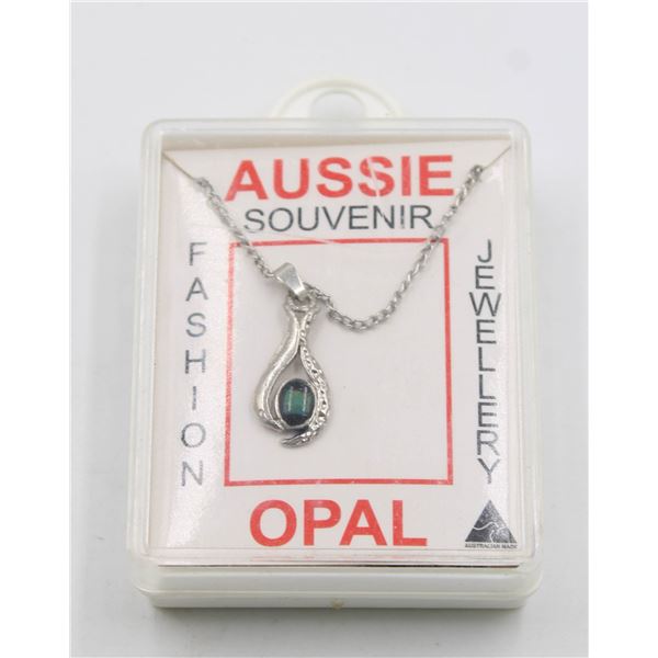 AUSSIE OPAL FASHION JEWLERY SILVER TONE CHAIN