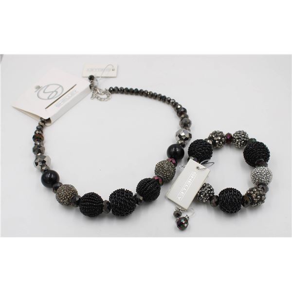 NEW WITH TAGS SHELLEY NECKLACE