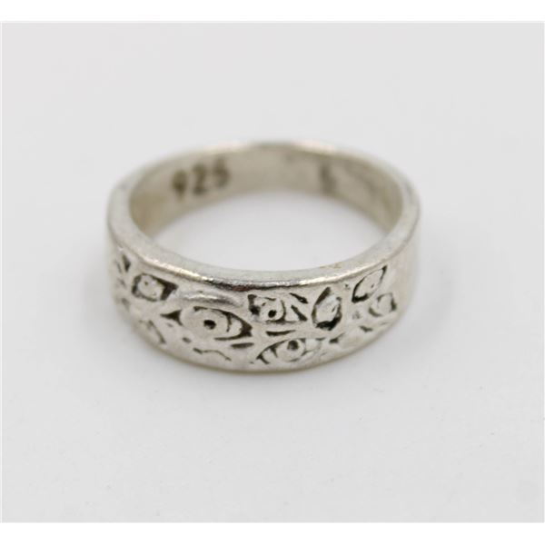 LADIES SZ 8 .925 MARKED SILVER RING 12.65G