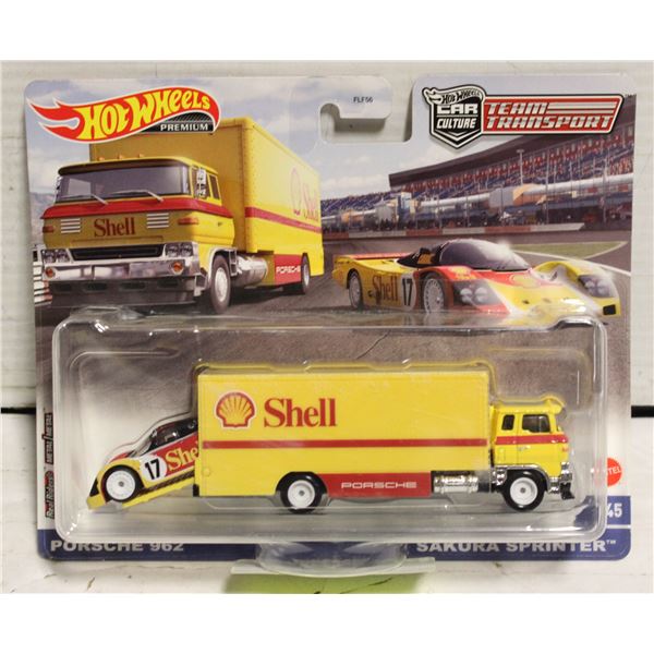 HOTWHEELS TEAM TRANSPORTS PORSCHE 902 SPRINTER