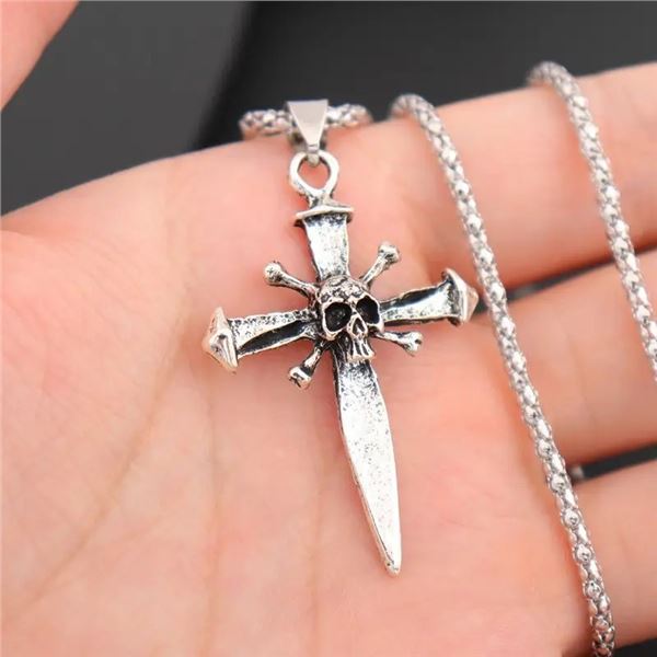 RETRO VIKING SKULL CROSS-SHAPED PENDANT NECKLACE