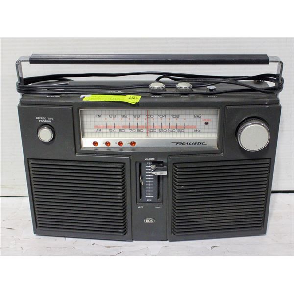 VINTAGE PORTABLE CONCERTMATE RADIO/8 TRACK