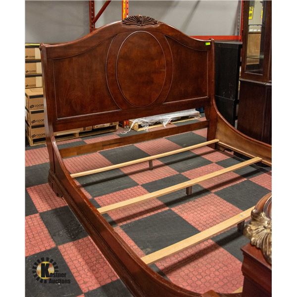 SOLID WOOD KING SIZE BEDFRAME