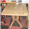 PLASTIC TABLE