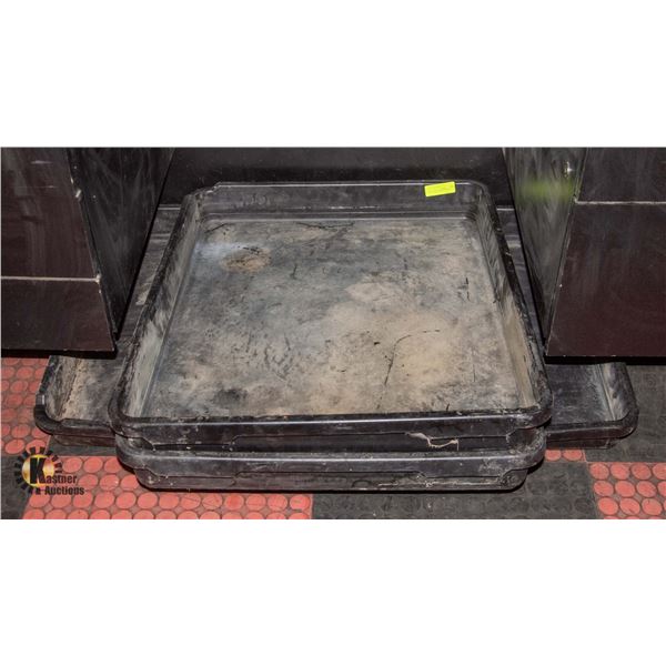SPILL CONTAINMENT TRAYS