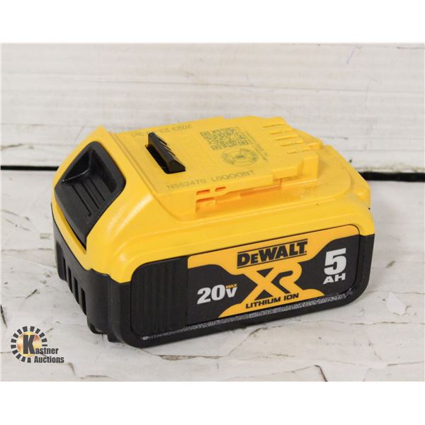NEW DEWALT 20V 5 AH MAX BATTERY CHARGER COMBO