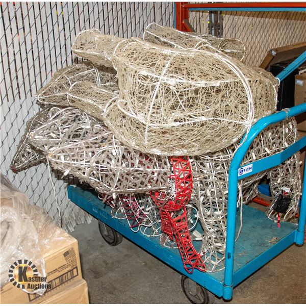 5-CHRISTMAS OUTSIDE LIGHT UP BEARS