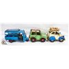 Image 1 : FLAT OF VINTAGE TIN VEHICLES