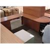 Image 1 : P-top L-Shaped Desk