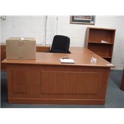 Oak Traditional Execuitve L-Shaped Double Ped Desk