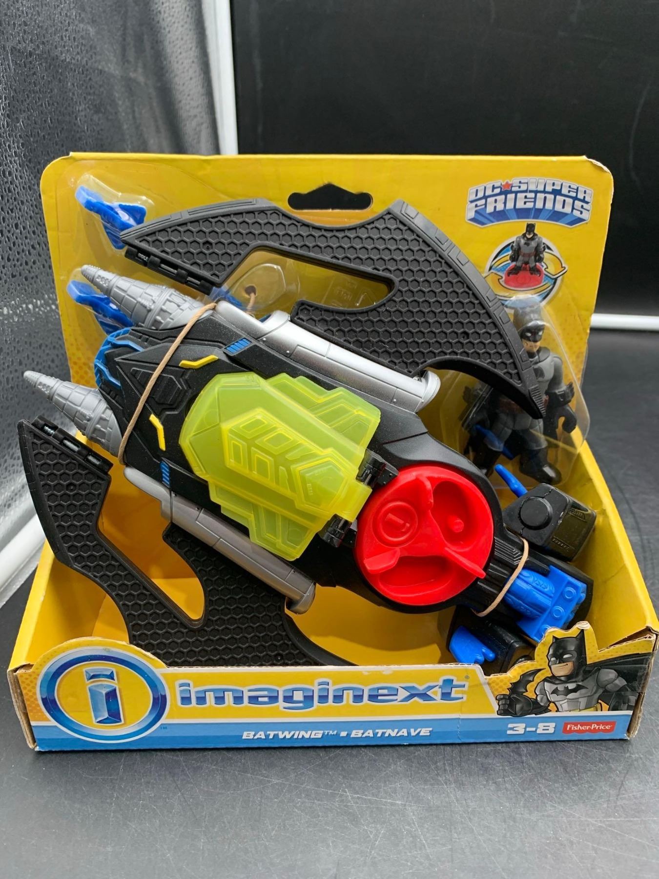 Imaginext Pi Fisher-Price Imaginext DC Super Friends Batwing Vehicle & Batman Figure