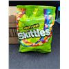 Image 2 : Skittles Sour, Chewy Sour Candy Bag, Bulk Box 12x151g