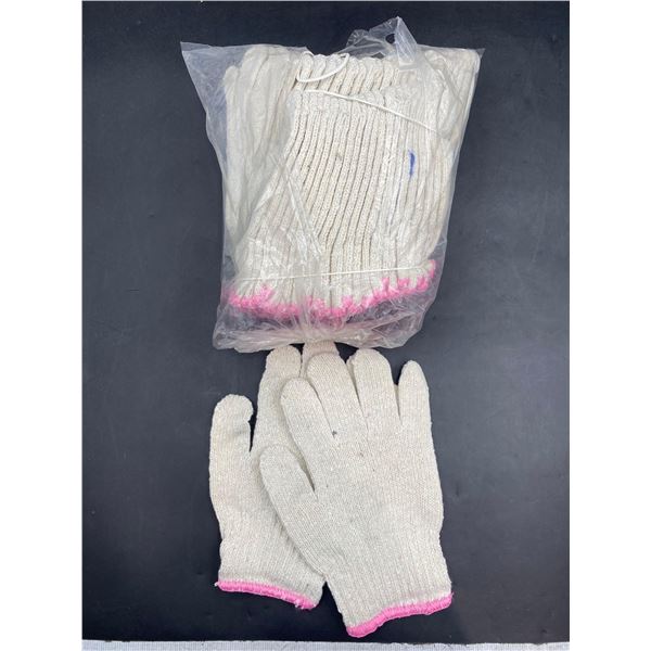 Lot of 12 Pairs Knit Work Gloves Size Small