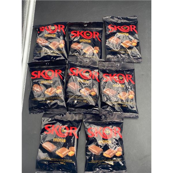 Skor Chocolate Covered Crunchy Toffee Squares - 8x104g