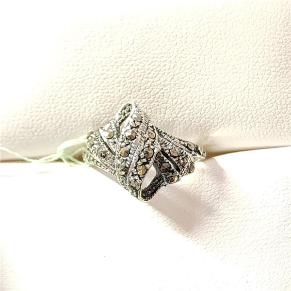 Silver Marcasite Ring (~Size 7)(Ring is resizable for $40), Suggested Retail Value $70