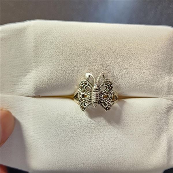 Silver Marcasite Ring (~Size 6)(Ring is resizable for $40) (~length 0 inches), Suggested Retail Valu