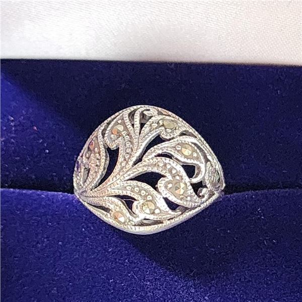 Silver Marcasite Ring (~Size 7)(Ring is resizable for $40) (~length 0 inches) (~weight 5.5g), Sugges