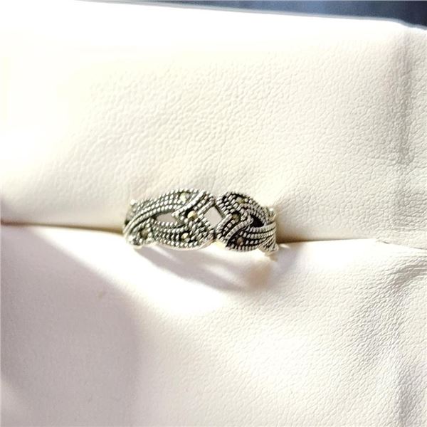 Silver Marcasite Ring (~Size 7)(Ring is resizable for $40) (~length 0 inches), Suggested Retail Valu